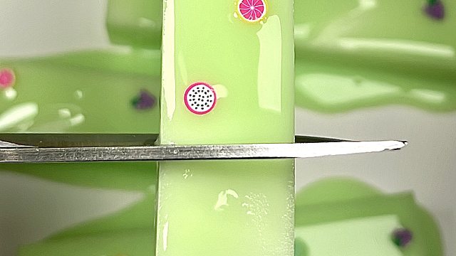 沉浸式剪一块缤纷水果条子