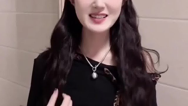 青岛盛阳假发工厂：时尚假发对女士的重要性