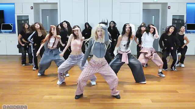 『4K镜面扒舞』ITZY最新回归曲GOLD镜面放大练习室 放大+加亮+替换音源 扒舞用