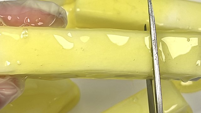 沉浸式剪菠萝果冻条子～