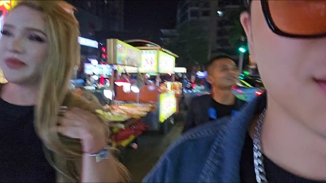 张晓琪 户外遇到俄罗斯美女太激动了 吃醋了