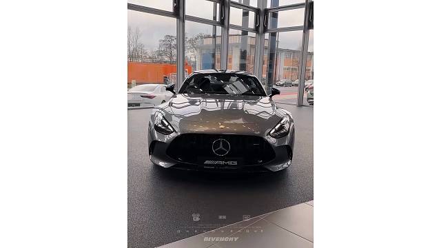 无法触及的梦想，帅炸了