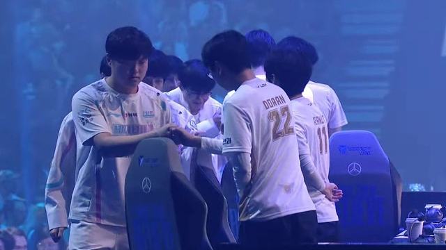 我的一号种子大于你的一号种子！今晚BLG让一追三战胜LCK夏季赛冠军HLE，不只与WBG会师半决赛，