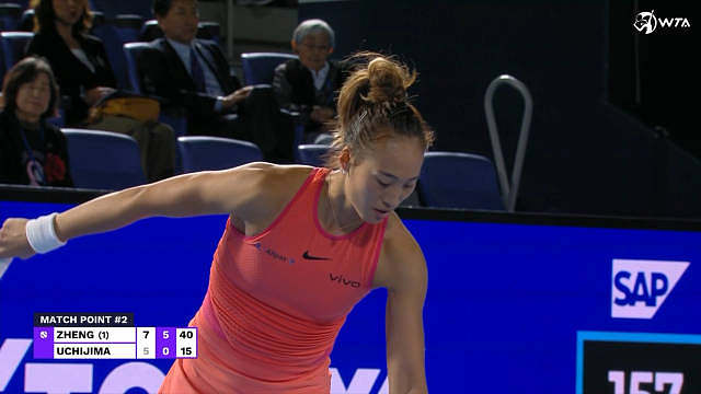 郑钦文的赛点时刻。小郑赛后采访秀出日语“ありがとうございます”非常感谢的意思，懂日语的朋友有听到吗？