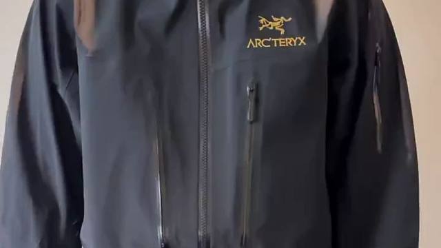 阿尔法硬壳冲锋衣实物解析分享细节测评 中产穿搭户外冲锋衣