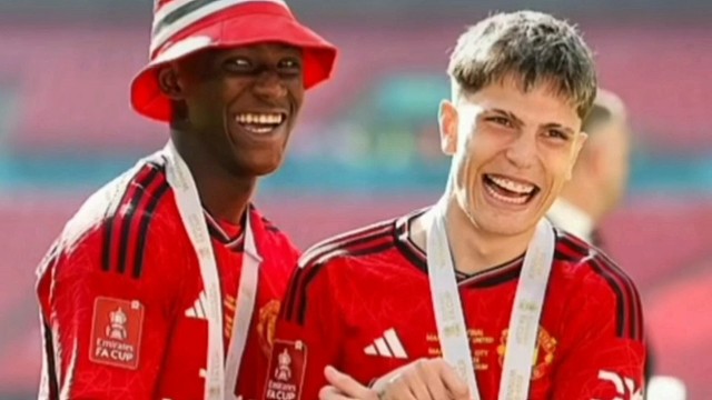 丢人！曼城包机前往金球奖颁奖典礼，曼联想省钱蹭飞机遭无情拒绝