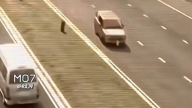 轮胎：看好了！我只表演一次，完美的黄金回旋！