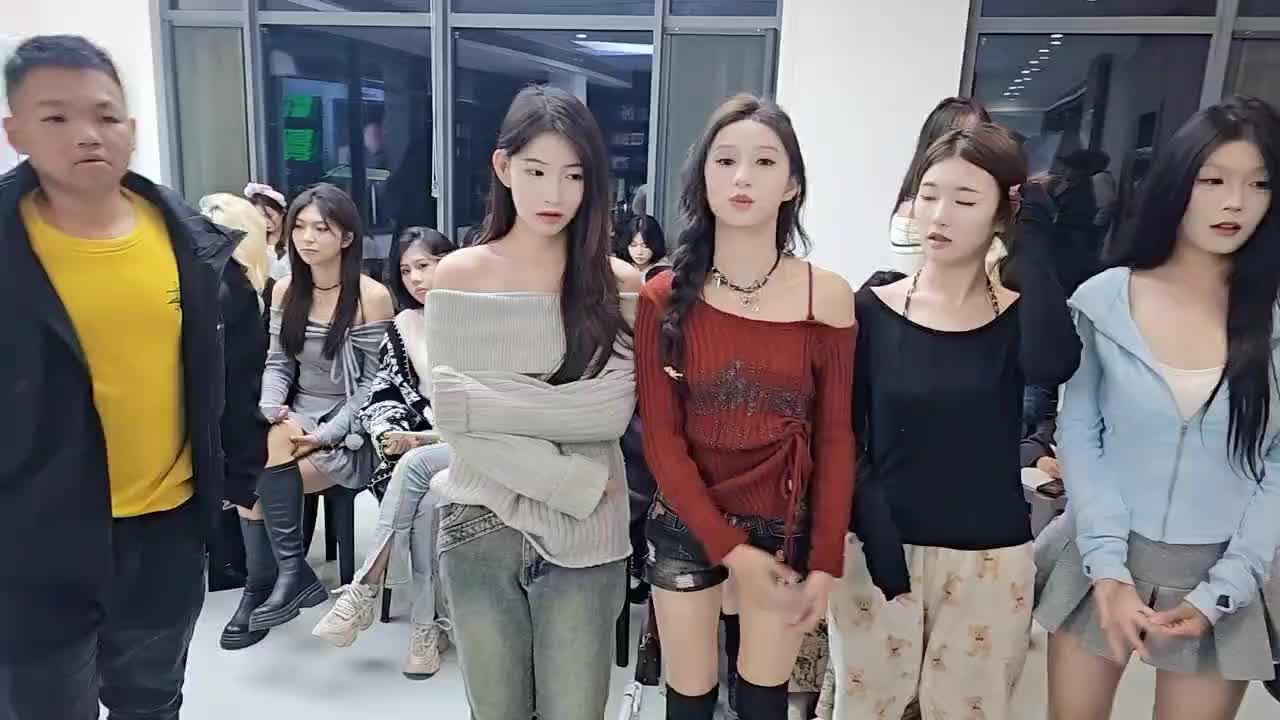 讲一下小胖组的流水情况做下奖惩！