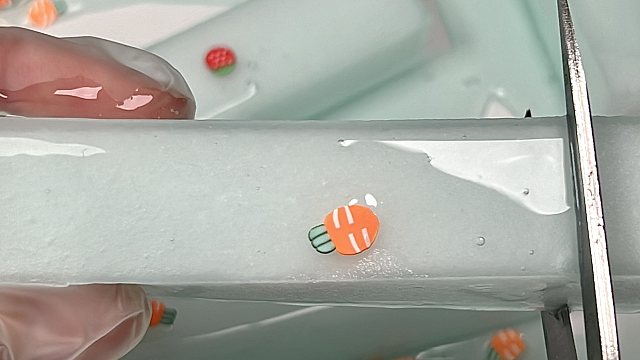 沉浸式剪可爱胡萝卜果冻条子