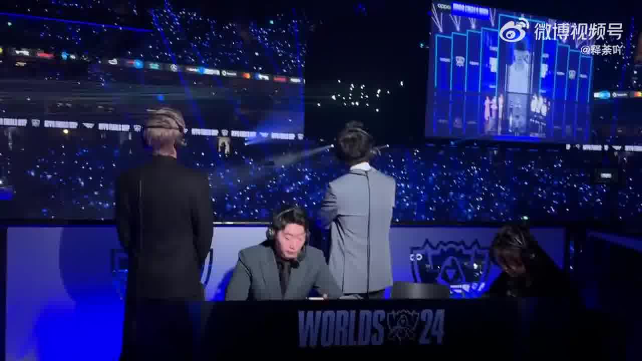 昨晚解说画面终于放出来了，管泽元米勒王记得全部红温这不就和我一摸一样，2比1的时候睡觉了，醒来一看天