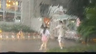 “我會做那個一直給你撐傘的男人”