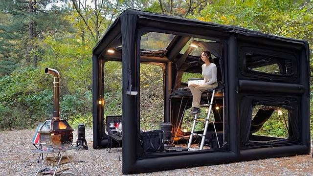 这才是真资格土豪富千金，载着几万豪华的两层大帐棚，享极致露营