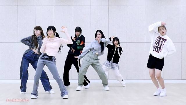『4K镜面扒舞』STAYC最新回归曲GPT镜面放大练习室 加亮+替换音源 扒舞用