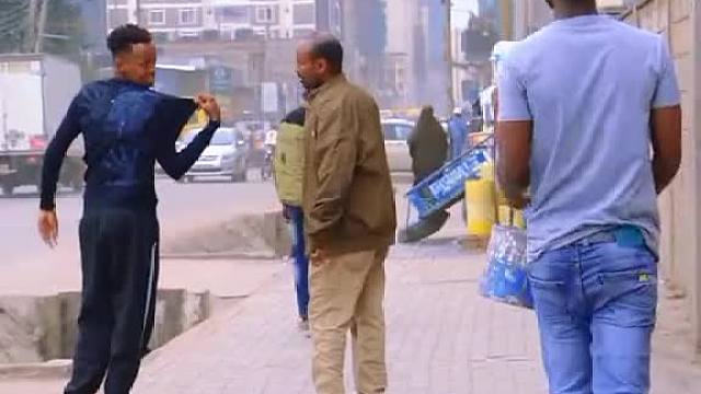 国外街头整蛊恶搞 (1029)