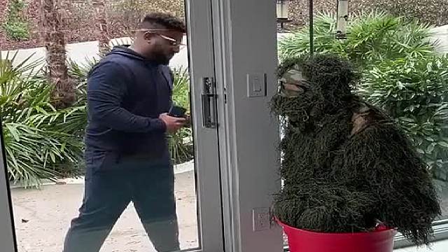 国外街头整蛊恶搞 (1058)