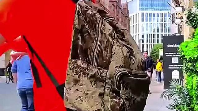 国外街头整蛊恶搞 (399)