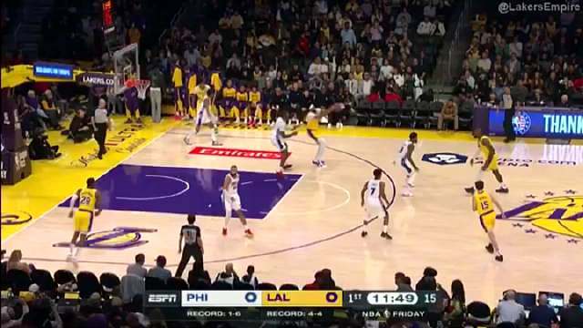 全场比赛集锦｜湖人116-106费城76人詹姆斯21分13助攻12篮板3盖帽浓眉31分9篮板2助攻4