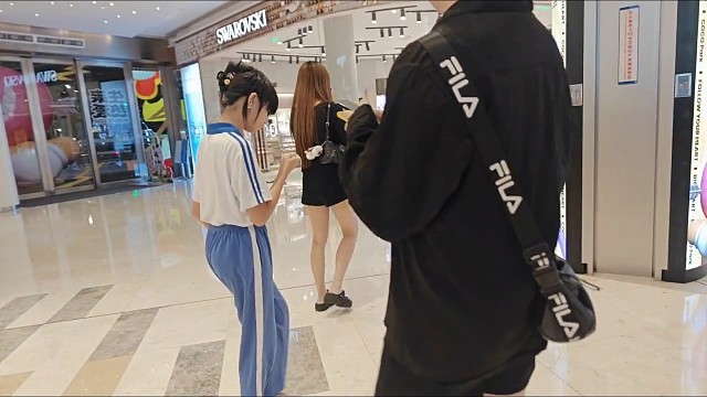 这兄弟每次搭讪都会说我刚从上海回来