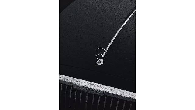 听说你们喜欢看雨夜迈巴赫