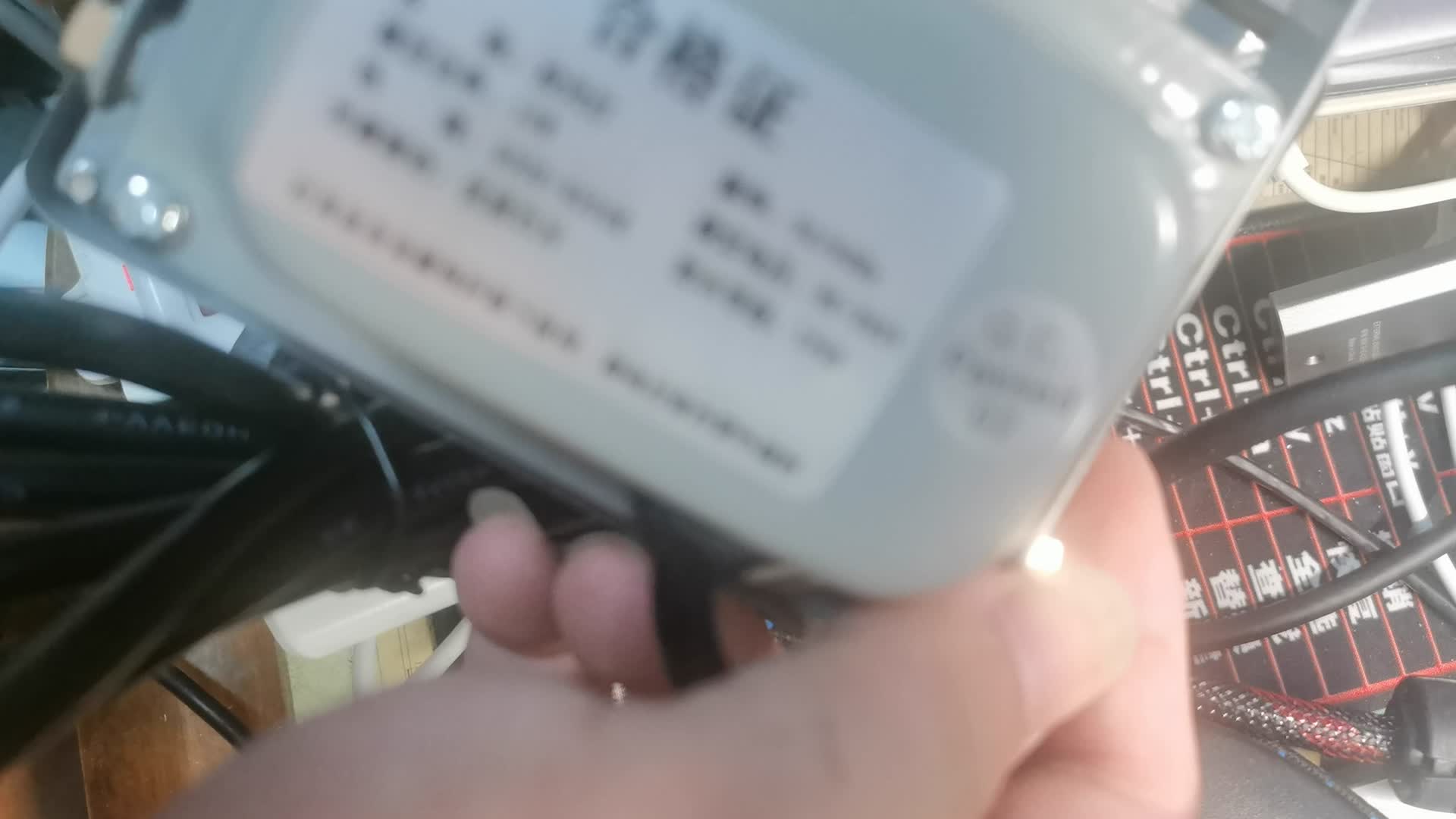 【图吧日常】近期捡垃圾来的220V LED灯功率测试(至少虚标50%)