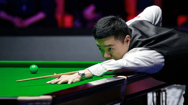 虽然没能在决赛打出破百，丁俊晖在第14局的这一杆决赛最高分，说是史上最佳单杆98分，完全没有夸张！赏