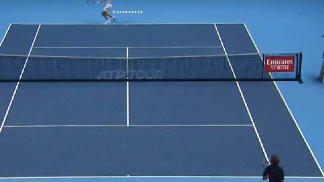 【四字形容】兹维列夫小组首胜兹维列夫6-4 6-4卢布列夫拿到小组赛首胜。拿到200分、39.65w