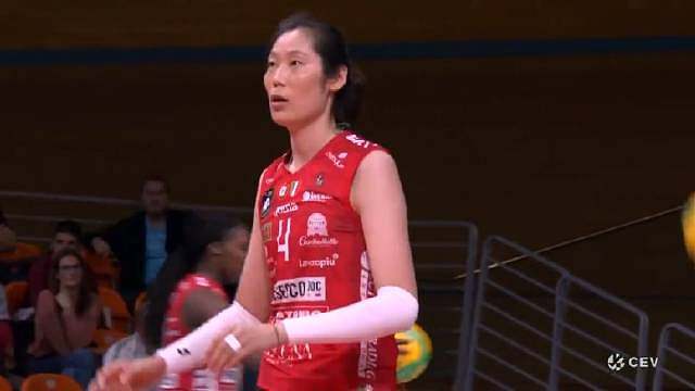 欧冠小组赛第二轮科内利亚诺客场3:0横扫保加利亚冠军普罗夫迪夫，沃沃什，加比，法尔和德吉纳罗轮休，朱