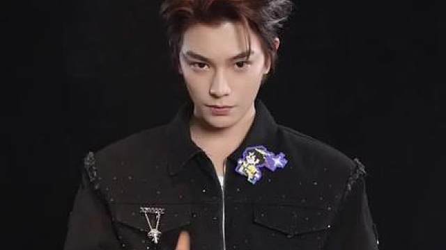 #丁禹兮 付出型的含金量还在上升！手抄粉丝id和问题到凌晨1点多~