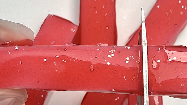 沉浸式剪草莓果酱条子～