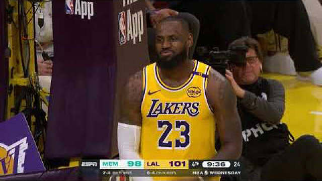 集锦来了！詹姆斯面对灰熊全场22投13中，爆砍35分12篮板14助攻的大号三双，打出了本赛季最佳一战