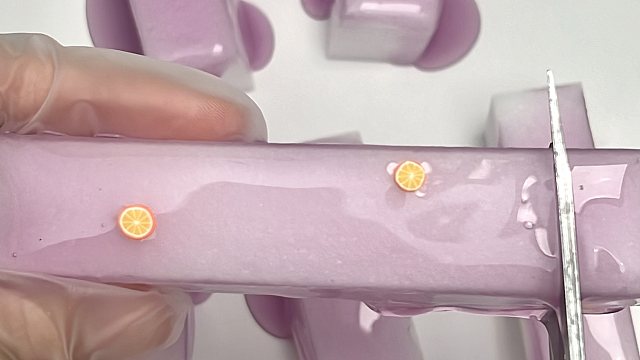 沉浸式剪葡萄果汁果冻条子