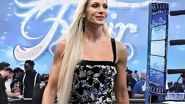 夏洛特弗莱尔vs卡梅拉中！#WWE #夏洛特 #娜塔莉亚 #贝基林奇 #摔角