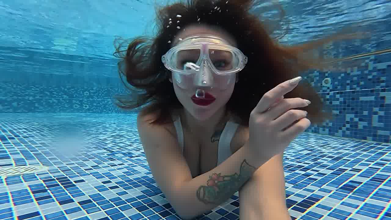 在30度的水里过冬天！
#感受身体与心灵的对话 #冬天一定要去的地方也太多了 #冬天太适合泡汤啦 #