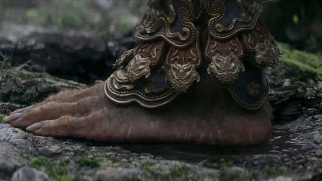 祝贺日常生活中有一群人，不会腾云驾雾，也不会七十二变，但危险时刻，他们会永远第一时间冲过来守护你。