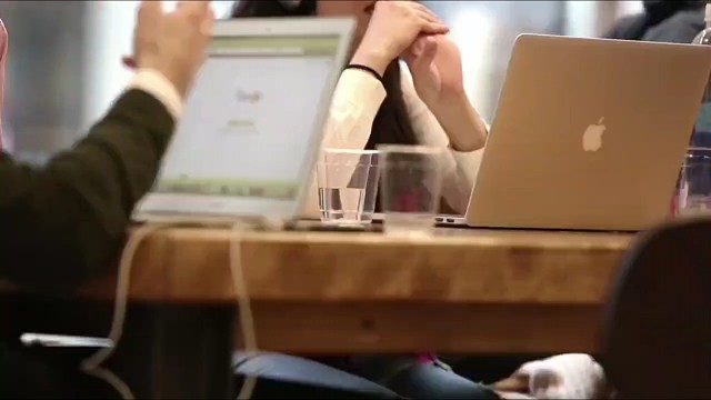 不依赖电子邮件线程提可以协作编辑文档？