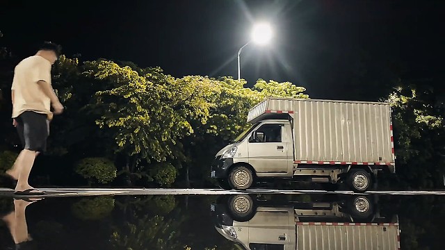 迈巴赫是梦想，五菱才是生活