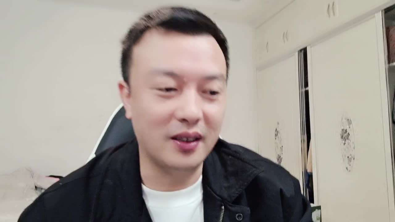 【俄罗斯教主】俄罗斯妹子生完孩子身材变形？现在都注重保养！