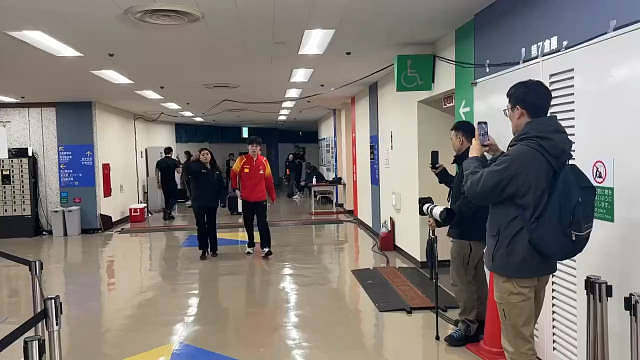 第48周排行“王楚钦以8300分世排第一”喜欢拍大头屁股的体能老师！