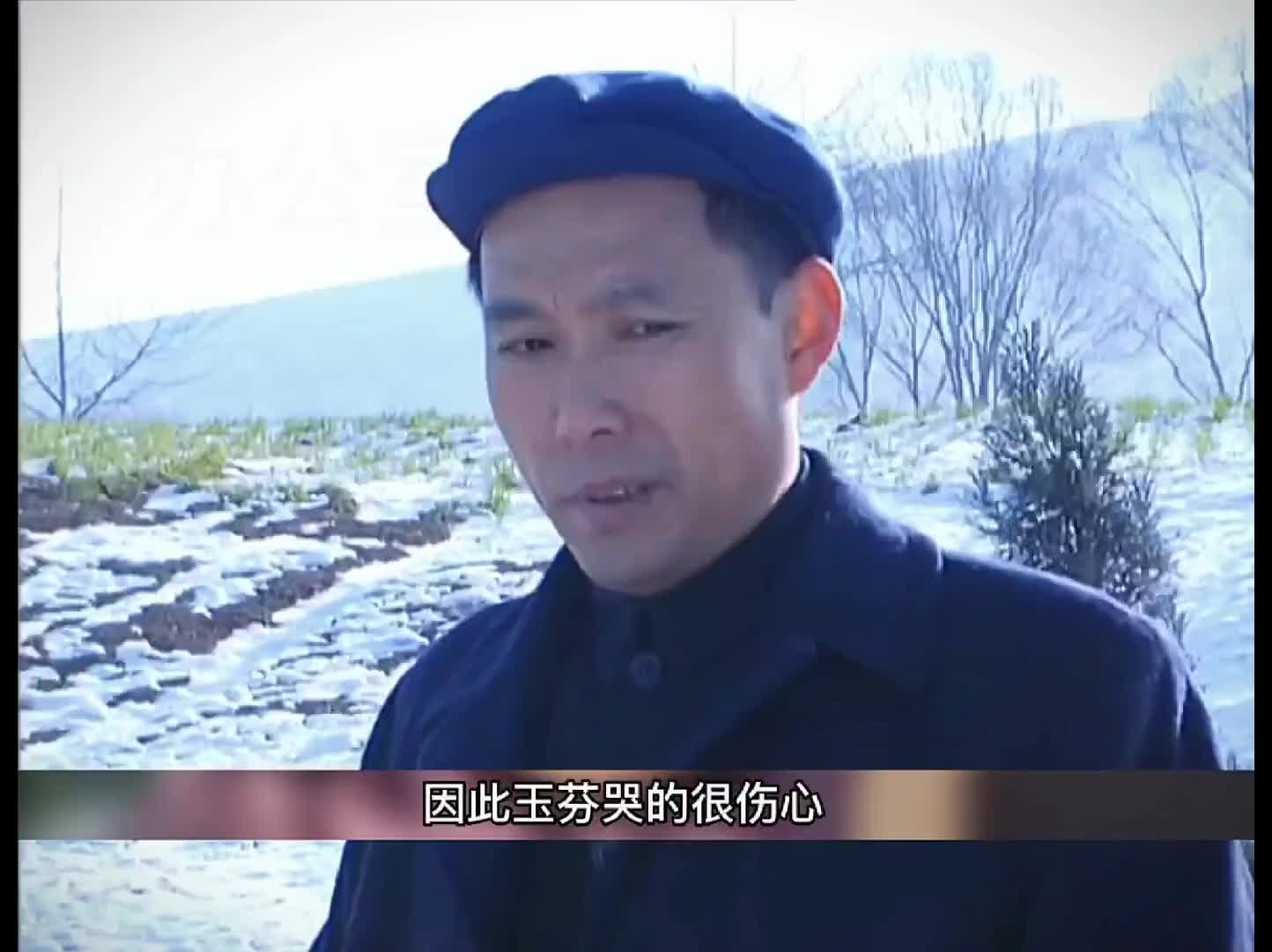 看到养女如此，他很欣慰！