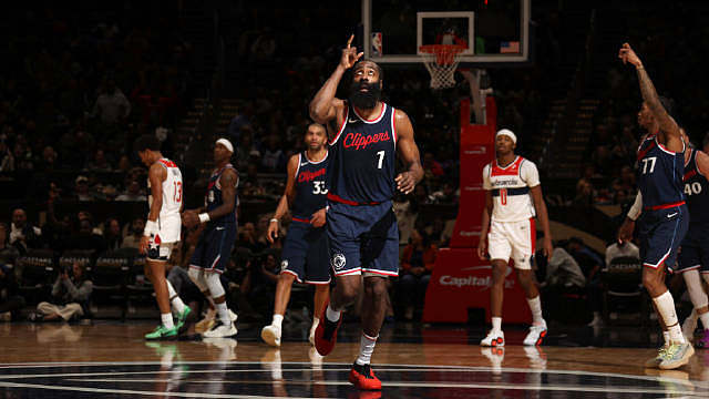 【集锦】火箭登限时返场！今日快船客场大胜奇才，哈登梦回巅峰打出超神一战！首节狂砍23分，超越科比半场