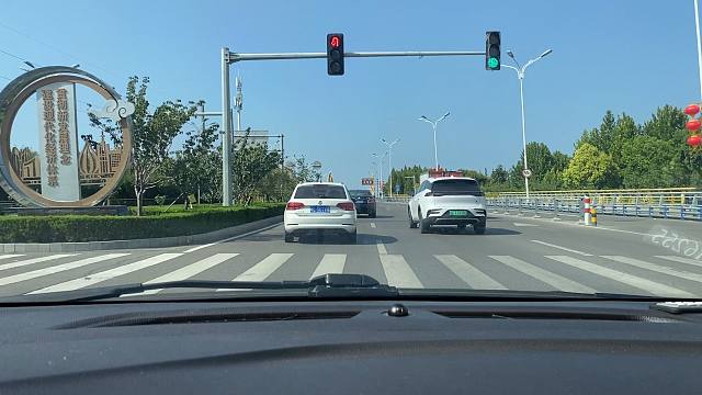 四个驾驶陋习，高速开车不能有，否则极易发生事故