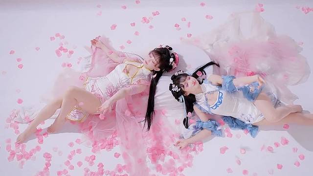 请为君献上一曲