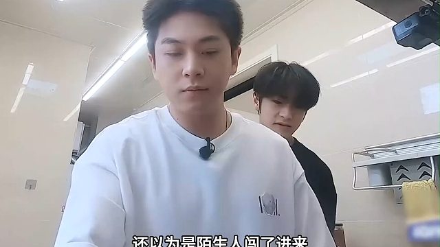 没想到武艺一家都是梗王，难怪武艺一张口就让人笑的肚子疼 (1)