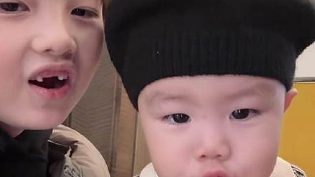 今天卡子哥请全家吃火锅 #快来海底捞黄金等你捞