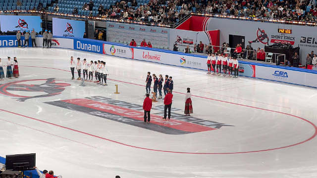 以为来晚了，结果来巧了中国男女混合接力夺金！太帅啦！