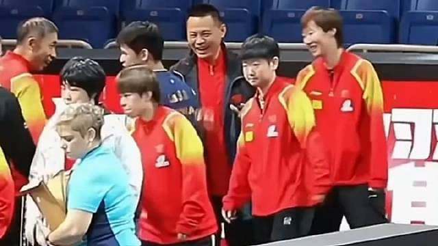 乒最新行程！夺冠后就地解散，球员回俱乐部，备战乒超联赛！网友:孙颖莎有伤，对乒超赛也许会有影响！