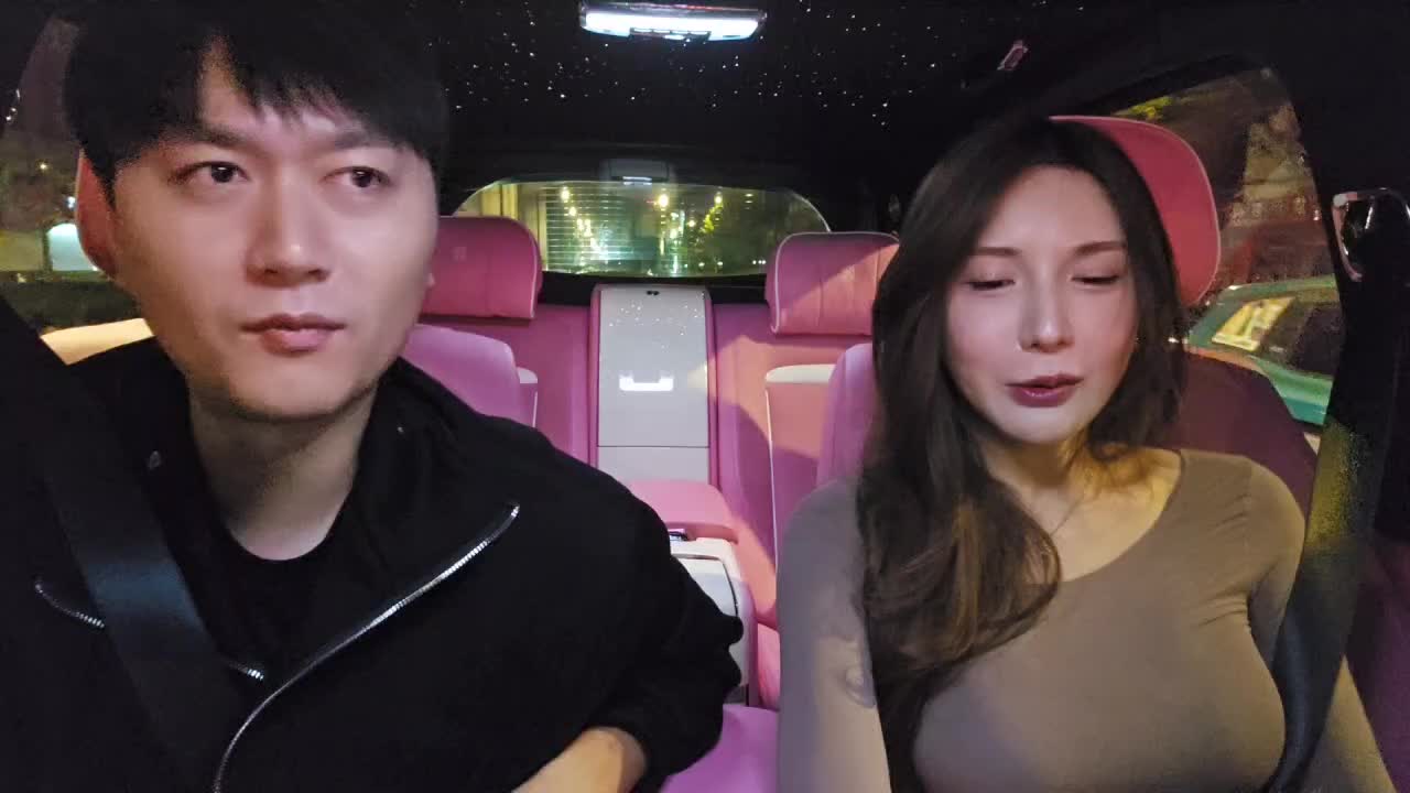 女嘉宾想要我送辆车给她，那我是以什么身份给呢？