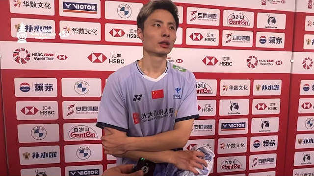 石宇奇谈“复仇”乔纳坦：比上次更耐心一些男单B组：石宇奇 21-16、17-21、21-8 乔纳坦