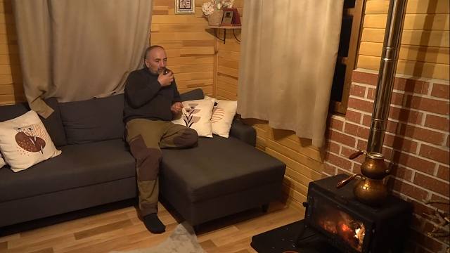 我和我的狗，在农场木屋里的安静生活——烹饪