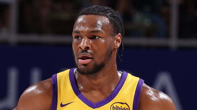 【布朗尼30分集锦】 生涯之夜！布朗尼在今天发展联盟代表南湾湖人对战山谷太阳比赛中，火力全开23投1